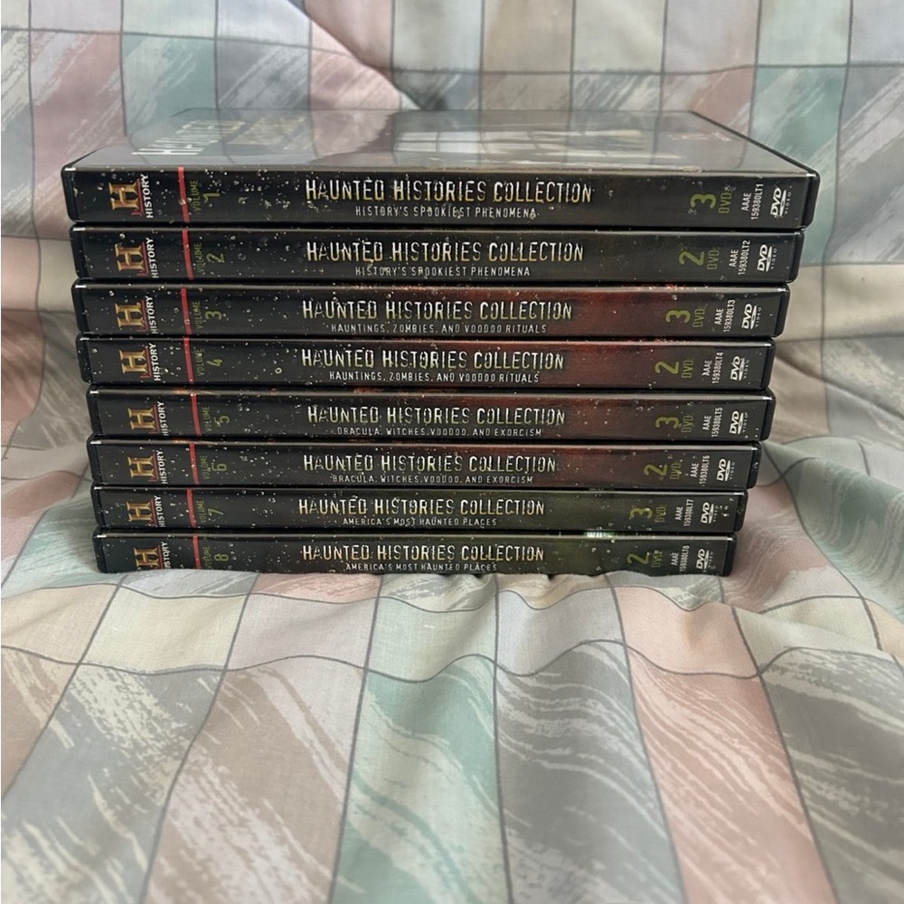 Haunted Histories Collection 20 DVD Megaset History Channel (No Outer Box) - Picture 3 of 8